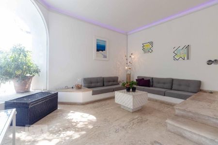 Sala de casa à venda com 4 quartos, 650m² em Jardim Everest, São Paulo