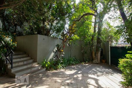 Casa à venda com 650m², 4 quartos e 4 vagasÁrea Externa