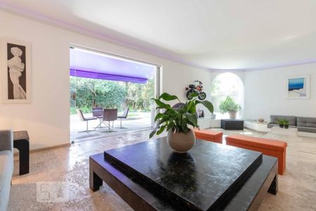 Sala de casa à venda com 4 quartos, 650m² em Jardim Everest, São Paulo