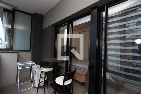 Studio à venda com 32m², 1 quarto e 1 vagaStudio - Varanda 