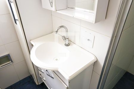 Casa à venda com 132m², 4 quartos e 2 vagas Casa à venda com 132m², 4 quartos e 2 vagasBanheiro