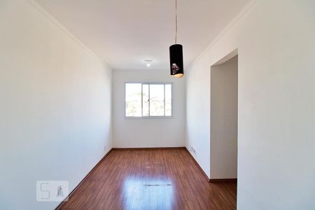 Sala de apartamento para alugar com 2 quartos, 42m² em Jardim Novo Taboão, São Paulo
