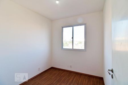 Quarto 2 de apartamento para alugar com 2 quartos, 42m² em Jardim Novo Taboão, São Paulo