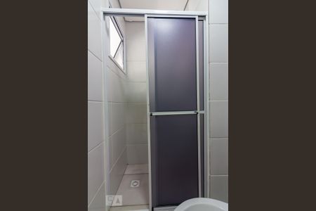 Banheiro de apartamento para alugar com 1 quarto, 49m² em Presidente Altino, Osasco