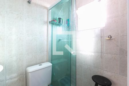 Casa à venda com 180m², 3 quartos e 2 vagasBanheiro da Suite 2 