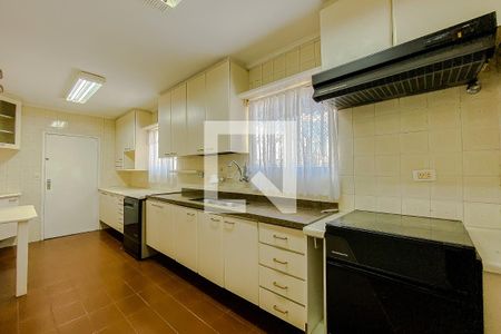 Apartamento à venda com 170m², 5 quartos e 2 vagasCozinha