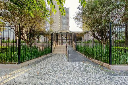 Apartamento à venda com 170m², 5 quartos e 2 vagasFachada