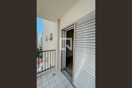 Apartamento à venda com 170m², 5 quartos e 2 vagasSacada do Quarto 2