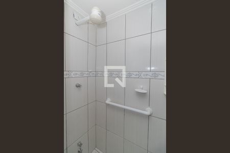 Banheiro de apartamento à venda com 1 quarto, 45m² em Jardim Carvalho, Porto Alegre