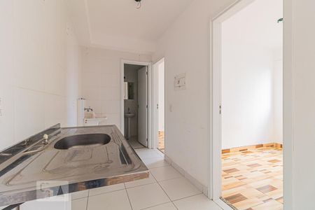 Apartamento para alugar com 34m², 2 quartos e sem vaga Apartamento para alugar com 34m², 2 quartos e sem vagaCozinha e Área de Serviço