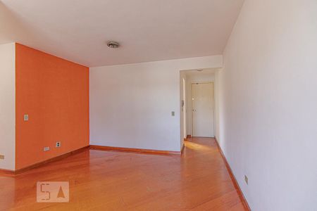 Sala de apartamento para alugar com 3 quartos, 86m² em Guaíra, Curitiba