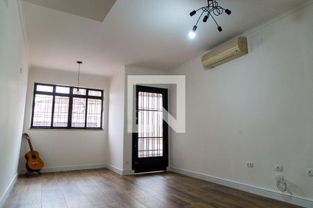 Sala de casa para alugar com 2 quartos, 150m² em Mirandópolis, São Paulo