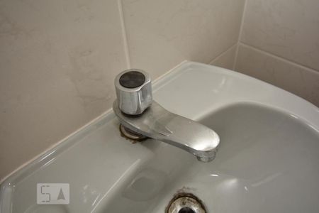 Apartamento para alugar com 48m², 2 quartos e sem vagaBanheiro - Torneira