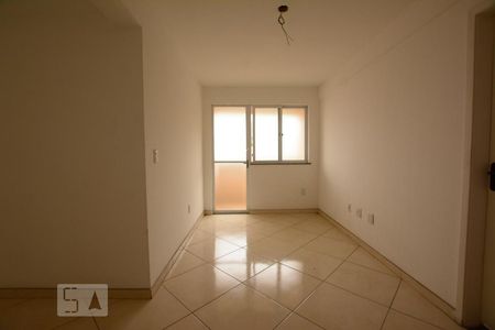 Sala de apartamento para alugar com 2 quartos, 48m² em Váz Lobo, Rio de Janeiro