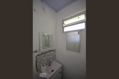 Casa para alugar com 125m², 3 quartos e 3 vagas Casa para alugar com 125m², 3 quartos e 3 vagasBanheiro de Serviço