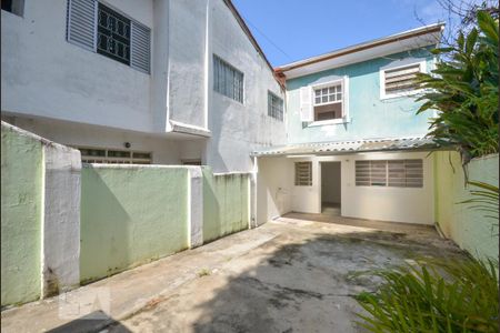 Casa para alugar com 125m², 3 quartos e 3 vagas Casa para alugar com 125m², 3 quartos e 3 vagasQuintal