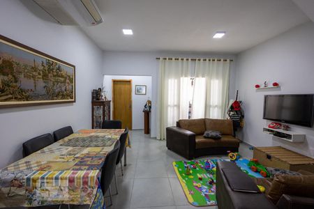 Sala de casa à venda com 3 quartos, 145m² em Santa Gertrudes, Jundiaí