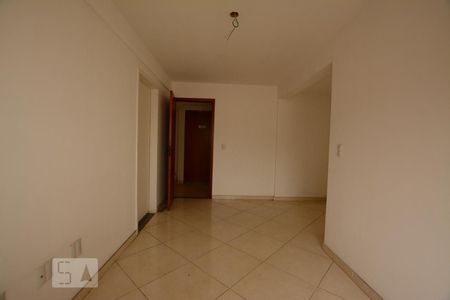 Sala de apartamento para alugar com 2 quartos, 48m² em Váz Lobo, Rio de Janeiro