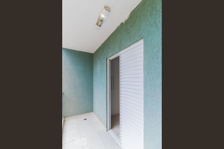 Casa à venda com 120m², 3 quartos e 3 vagas Casa à venda com 120m², 3 quartos e 3 vagasSacada do Quarto 1