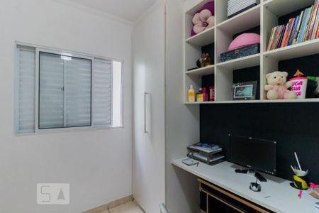 Casa à venda com 120m², 3 quartos e 3 vagas Casa à venda com 120m², 3 quartos e 3 vagasQuarto 2