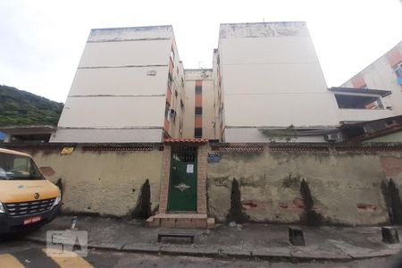 Apartamento para alugar com 96m², 2 quartos e sem vaga Apartamento para alugar com 96m², 2 quartos e sem vagaFachada