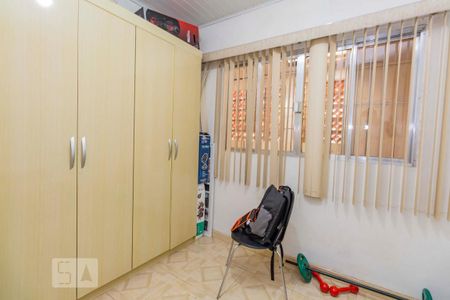 Casa à venda com 140m², 3 quartos e 6 vagas Casa à venda com 140m², 3 quartos e 6 vagasQuarto 2