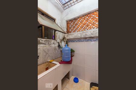 Casa à venda com 140m², 3 quartos e 6 vagas Casa à venda com 140m², 3 quartos e 6 vagasLavanderia