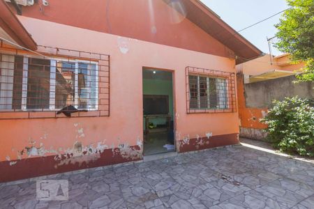 Casa à venda com 140m², 3 quartos e 6 vagas Casa à venda com 140m², 3 quartos e 6 vagasChurrasqueira