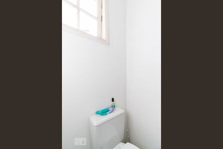 Casa à venda com 420m², 3 quartos e 4 vagasBanheiro da Suíte 1