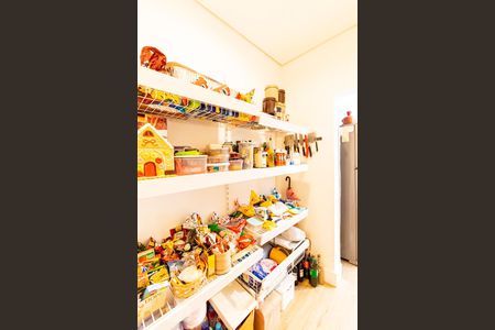 Casa à venda com 420m², 3 quartos e 4 vagasDespensa