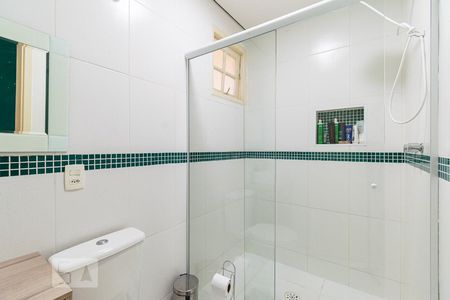 Casa à venda com 420m², 3 quartos e 4 vagasBanheiro da Suíte 2