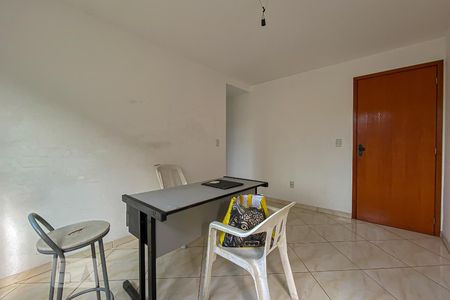 Sala de apartamento para alugar com 1 quarto, 36m² em Cordovil, Rio de Janeiro