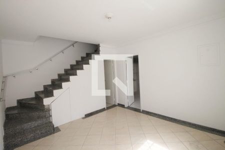 Sala de casa para alugar com 2 quartos, 75m² em Vila Alpina, São Paulo