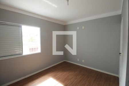 Casa para alugar com 75m², 2 quartos e 2 vagasQuarto 1