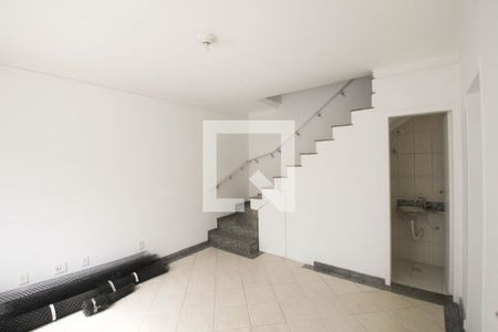Sala de casa para alugar com 2 quartos, 75m² em Vila Alpina, São Paulo
