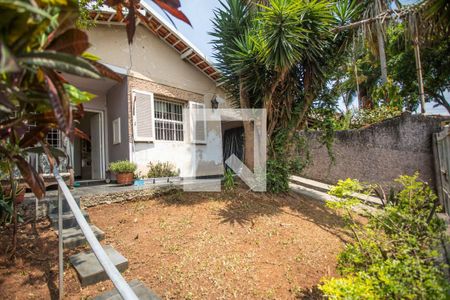 Casa à venda com 120m², 2 quartos e 3 vagas Casa à venda com 120m², 2 quartos e 3 vagasJardim