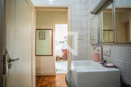 Casa à venda com 120m², 2 quartos e 3 vagas Casa à venda com 120m², 2 quartos e 3 vagasBanheiro