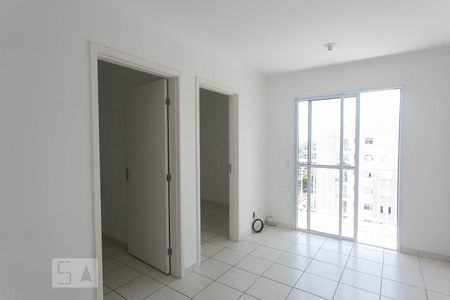 Sala de apartamento para alugar com 2 quartos, 50m² em Vila Nova Curuçá, São Paulo