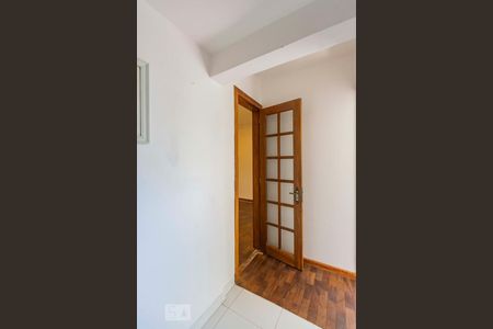 Closet  de apartamento à venda com 1 quarto, 45m² em Petrópolis, Porto Alegre