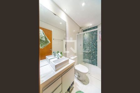 Apartamento à venda com 140m², 2 quartos e 1 vaga Apartamento à venda com 140m², 2 quartos e 1 vagaBanheiro do Quarto 2