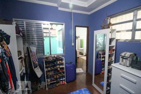 Casa à venda com 200m², 4 quartos e sem vaga Casa à venda com 200m², 4 quartos e sem vagaCloset do quarto