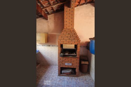 Casa à venda com 200m², 4 quartos e sem vaga Casa à venda com 200m², 4 quartos e sem vagaÁrea comum - Churrasqueira