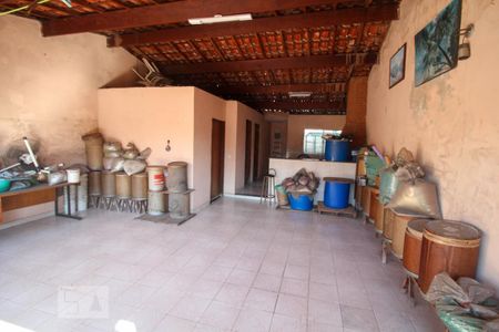 Casa à venda com 200m², 4 quartos e sem vaga Casa à venda com 200m², 4 quartos e sem vagaÁrea comum - Churrasqueira