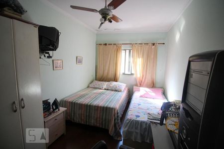 Casa à venda com 200m², 4 quartos e sem vaga Casa à venda com 200m², 4 quartos e sem vagaQuarto 1