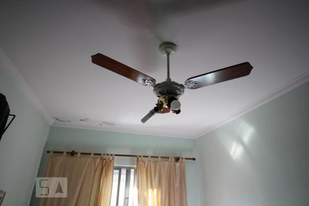 Casa à venda com 200m², 4 quartos e sem vaga Casa à venda com 200m², 4 quartos e sem vagaQuarto 1