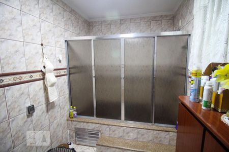 Casa à venda com 200m², 4 quartos e sem vaga Casa à venda com 200m², 4 quartos e sem vagaBanheiro