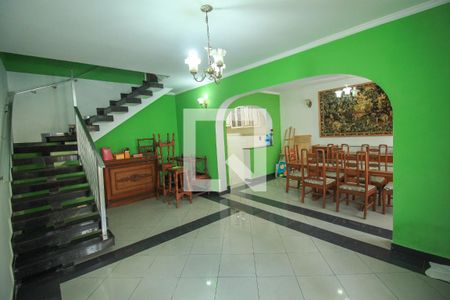 Casa à venda com 4 quartos, 200m² em Vila Maria Zélia, São Paulo