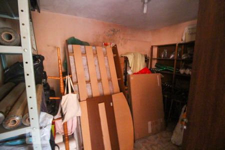 Casa à venda com 200m², 4 quartos e sem vaga Casa à venda com 200m², 4 quartos e sem vagaDespensa