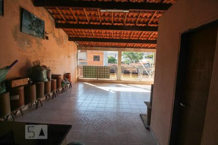 Casa à venda com 200m², 4 quartos e sem vaga Casa à venda com 200m², 4 quartos e sem vagaÁrea comum - Churrasqueira