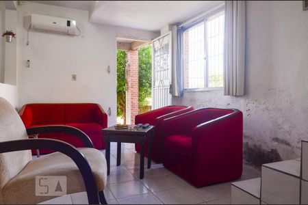 Sala de casa à venda com 2 quartos, 144m² em Partenon, Porto Alegre